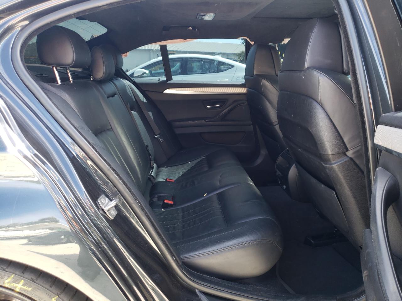 Photo 6 from auction – 2015 BMW M5 with VIN WBSFV9C59FD594881