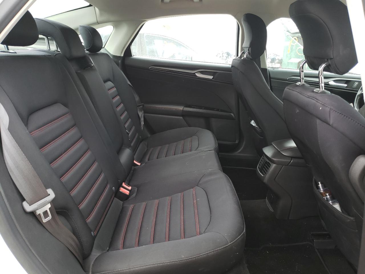 Photo 6 from auction – 2013 FORD FUSION SE with VIN 3FA6P0HR1DR192968