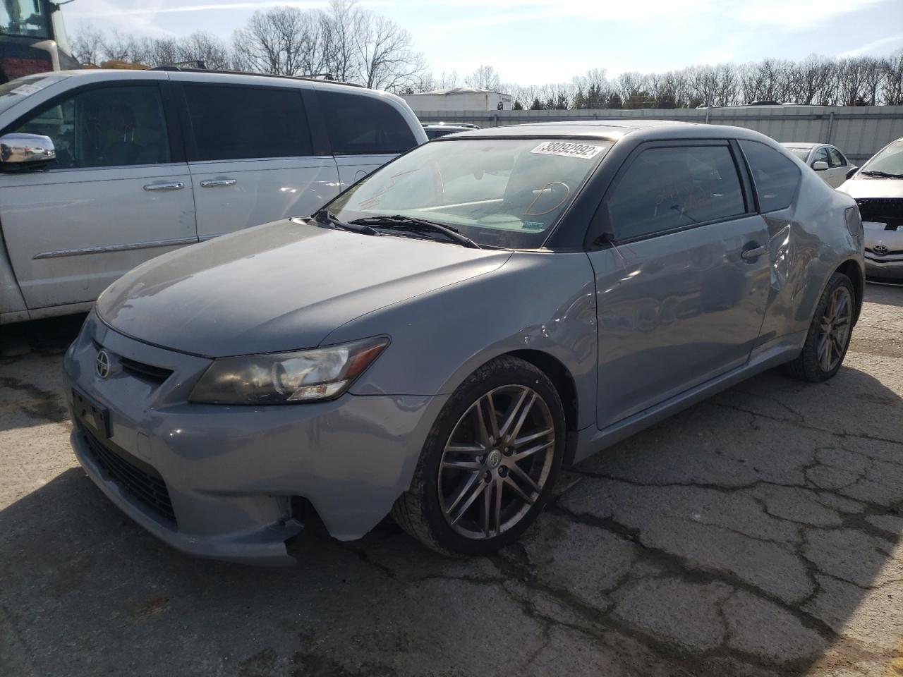 Photo 2 from auction – 2011 TOYOTA SCION TC with VIN JTKJF5C74B3020884