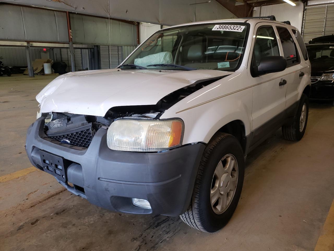 Photo 2 from auction – 2004 FORD ESCAPE XLT with VIN 1FMYU03154DA18693