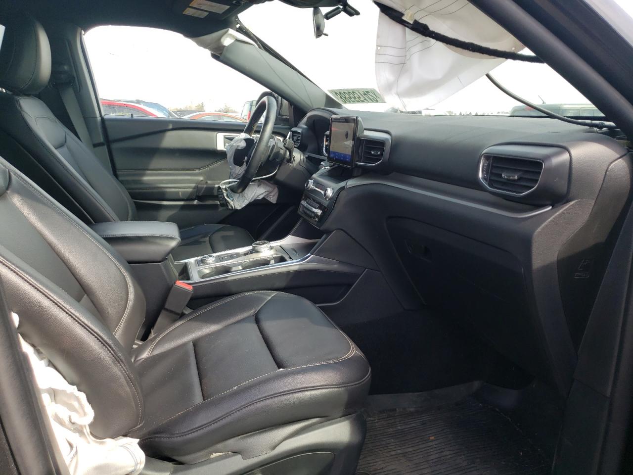 Photo 5 from auction – 2020 FORD EXPLORER X with VIN 1FMSK8DH1LGC26279