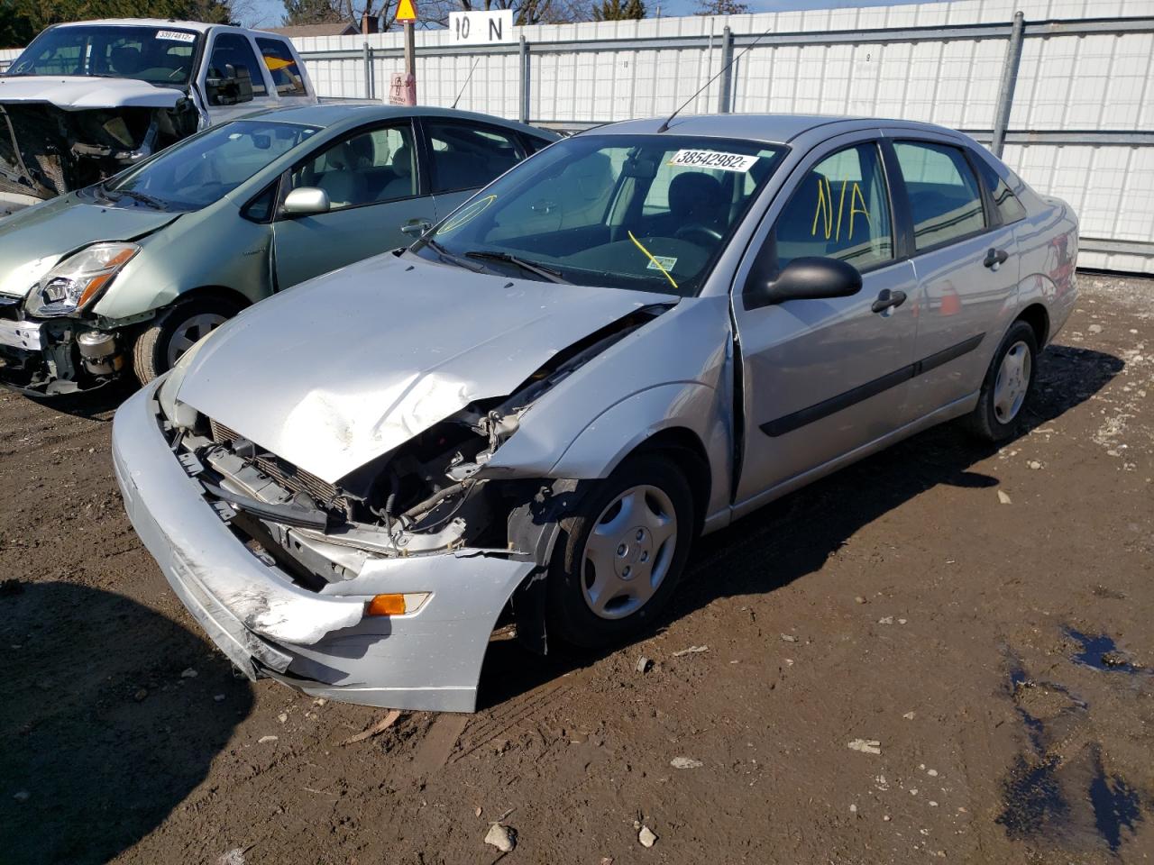 Photo 2 from auction – 2002 FORD FOCUS LX with VIN 1FAFP33P02W289094