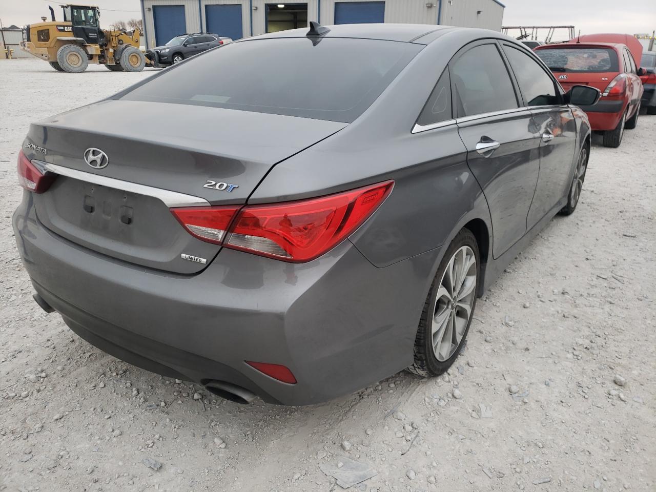 Photo 4 from auction – 2014 HYUNDAI SONATA SE with VIN 5NPEC4AB4EH834481