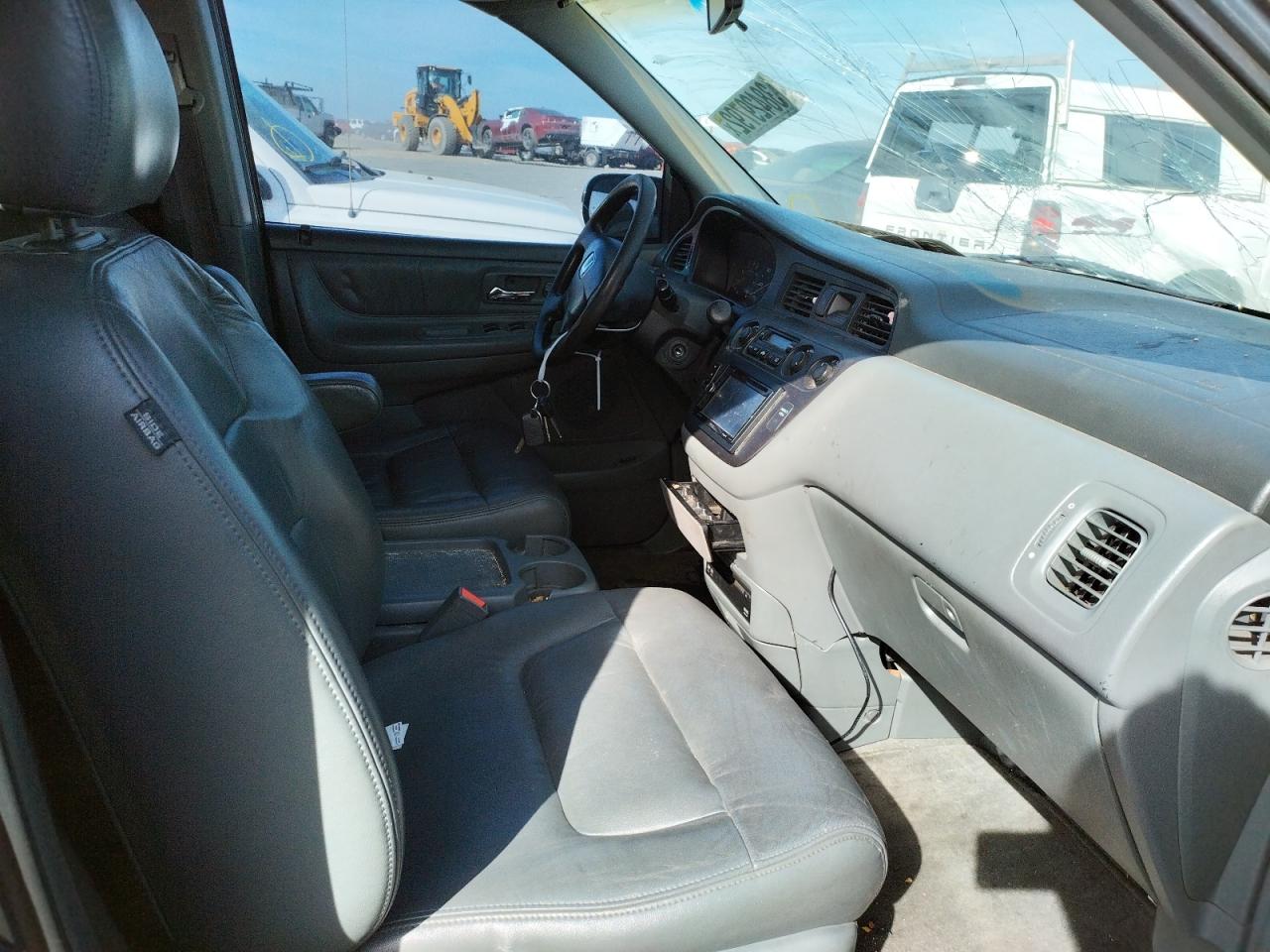 Photo 5 from auction – 2003 HONDA ODYSSEY with VIN 5FNRL18083B152719