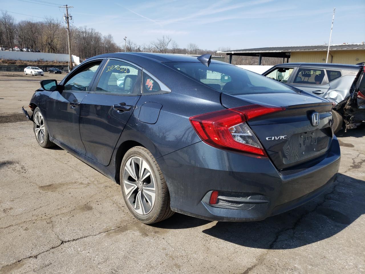 Photo 3 from auction – 2017 HONDA CIVIC EXL with VIN 19XFC1F73HE214527