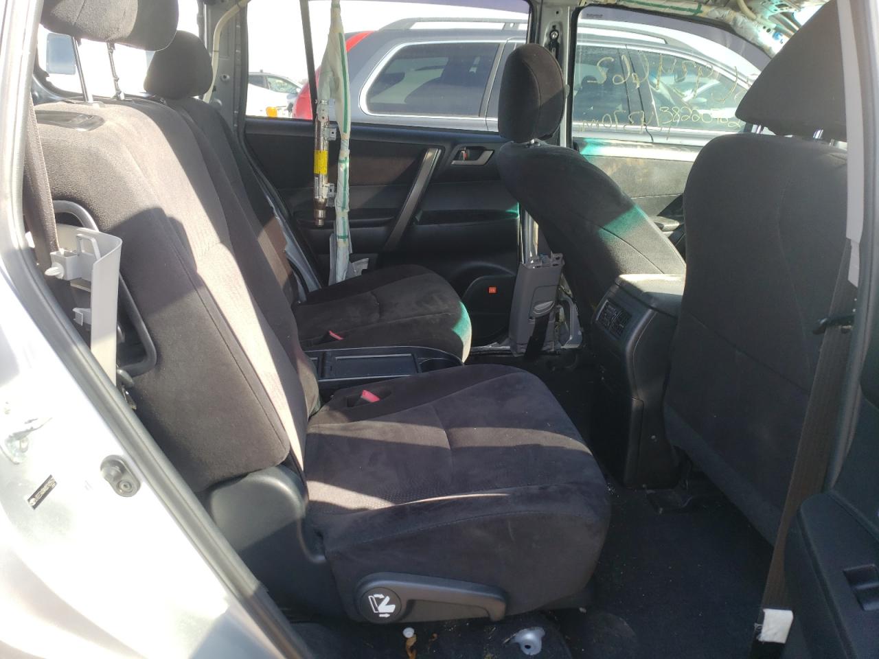 Photo 6 from auction – 2008 TOYOTA HIGHLANDER with VIN JTEES43AX82105572