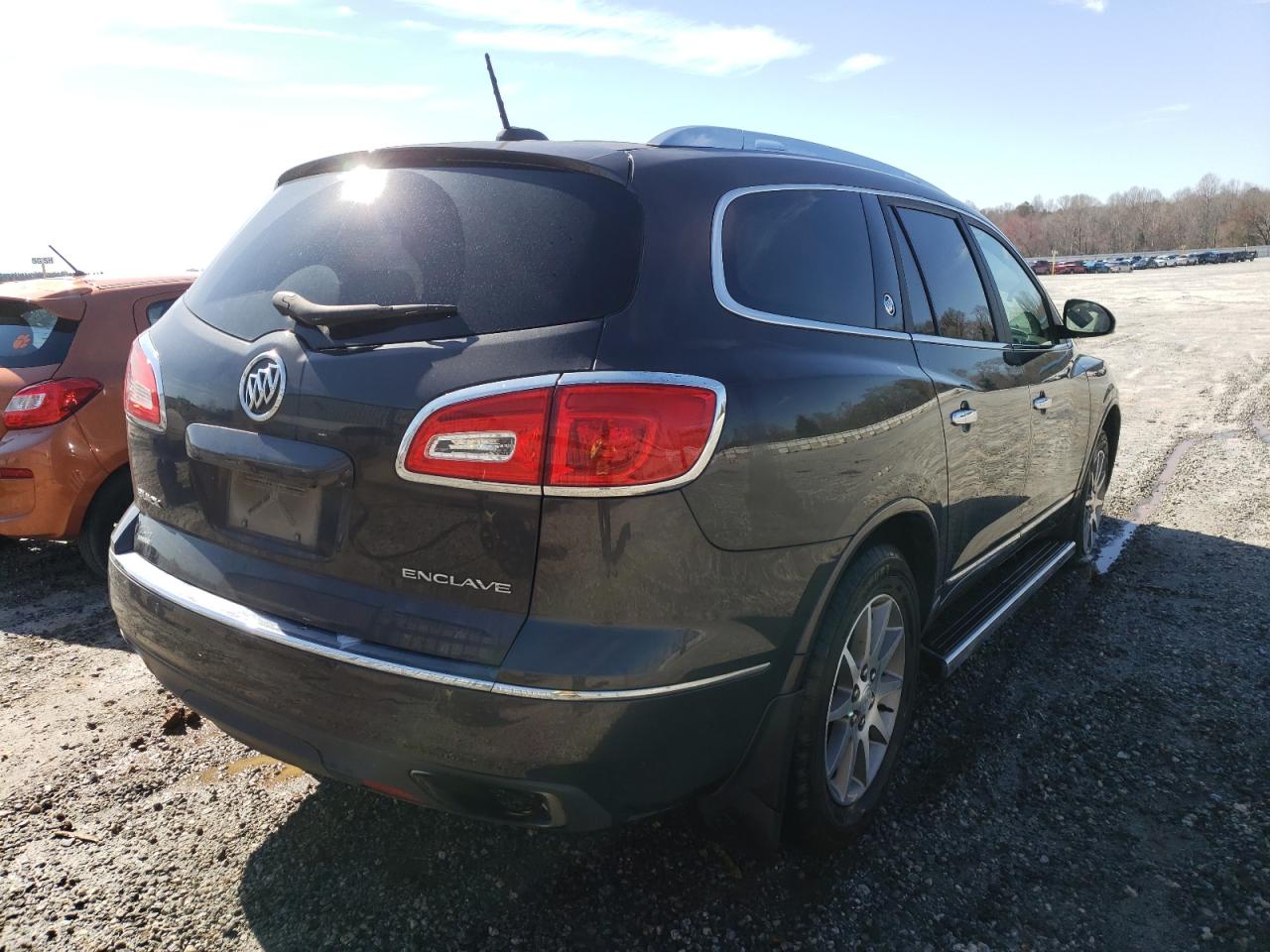 Photo 4 from auction – 2017 BUICK ENCLAVE with VIN 5GAKRBKD6HJ306394