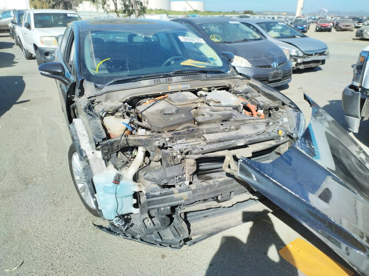 Photo 9 from auction – 2014 FORD FUSION SE with VIN 3FA6P0PU9ER329825