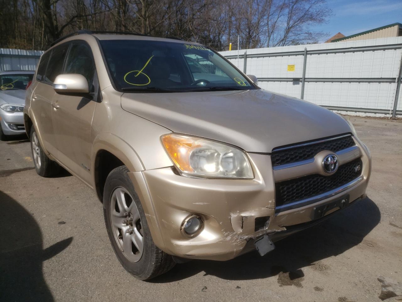 TOYOTA RAV4 LIMIT 2010 with VIN JTMDK4DV8AD013064 - Photo from auction