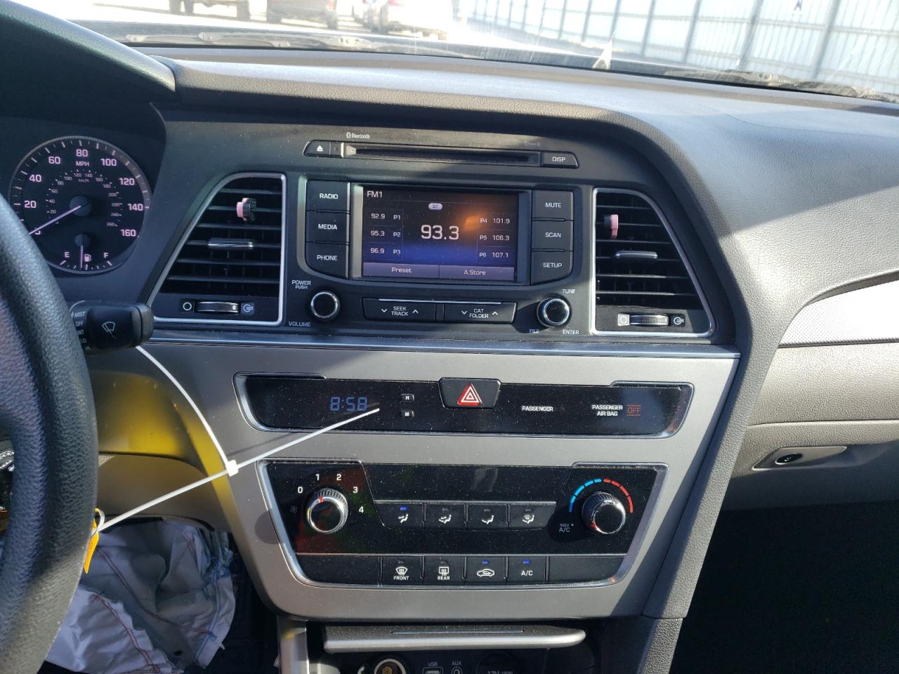 Photo 9 from auction – 2015 HYUNDAI SONATA SE with VIN 5NPE24AF6FH256763