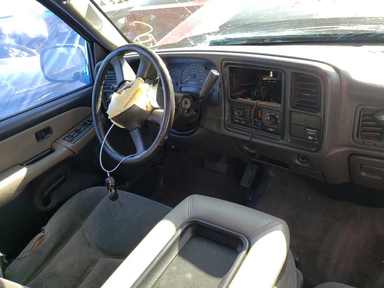 Photo 9 from auction – 2004 CHEVROLET SILVERADO with VIN 1GCEC19V34Z116585