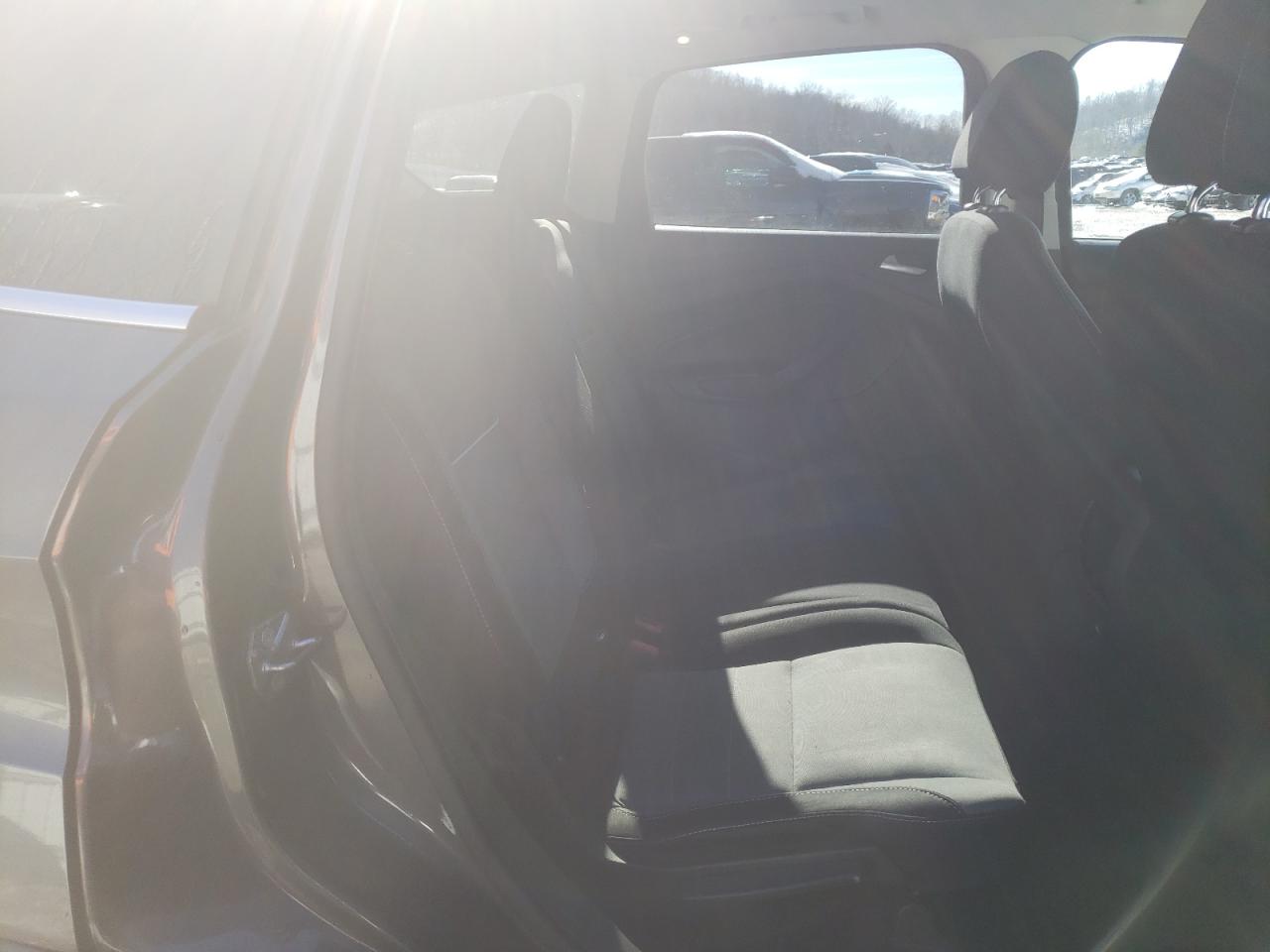 Photo 6 from auction – 2015 FORD ESCAPE SE with VIN 1FMCU0G76FUC02875