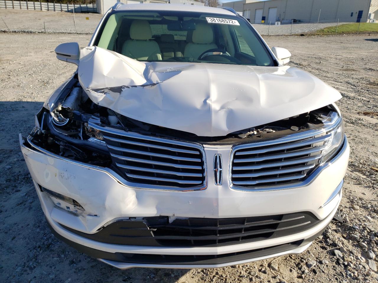 Photo 9 from auction – 2016 LINCOLN MKC SELECT with VIN 5LMCJ2C94GUJ18483
