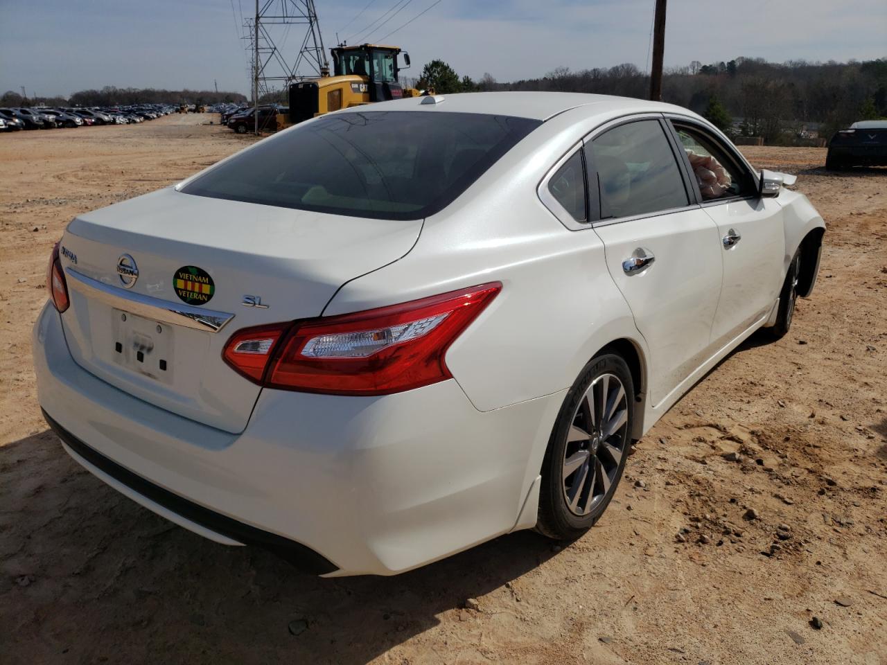 Photo 4 from auction – 2017 NISSAN ALTIMA 2.5 with VIN 1N4AL3AP1HC168500