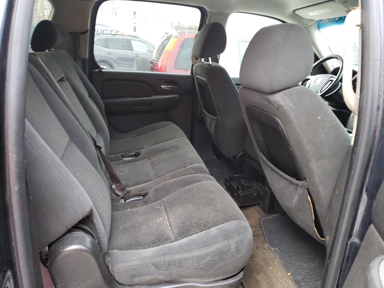 Photo 6 from auction – 2008 CHEVROLET SUBURBAN K with VIN 1GNFK16338J233153