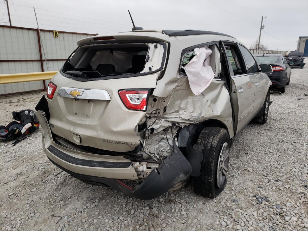 Photo 4 from auction – 2016 CHEVROLET TRAVERSE L with VIN 1GNKRGKD1GJ261186