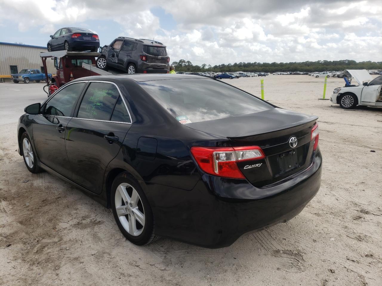 Photo 3 from auction – 2012 TOYOTA CAMRY with VIN 4T1BF1FK1CU063039