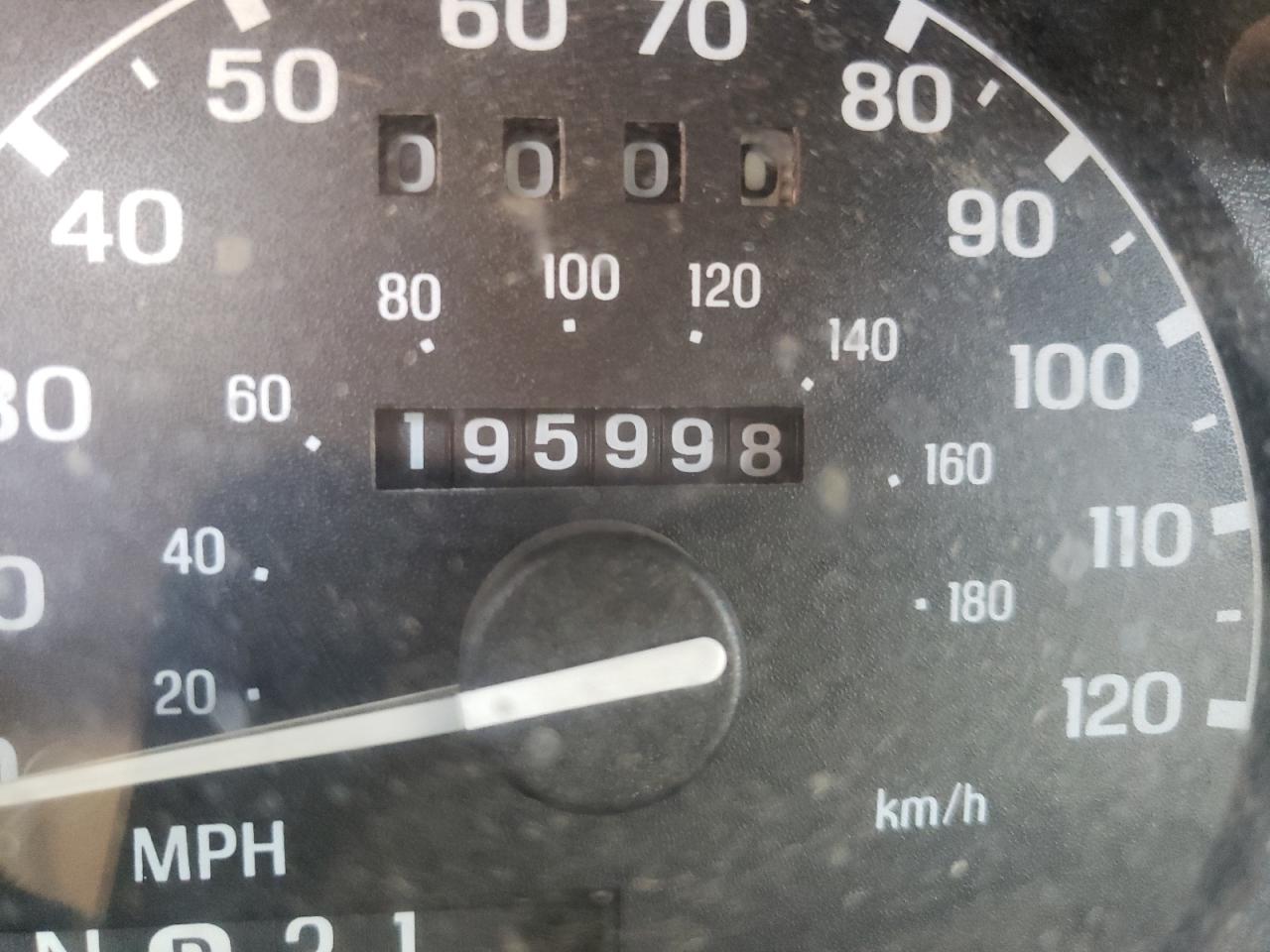 Photo 8 from auction – 2000 FORD EXPLORER S with VIN 1FMYU60E8YUA73722