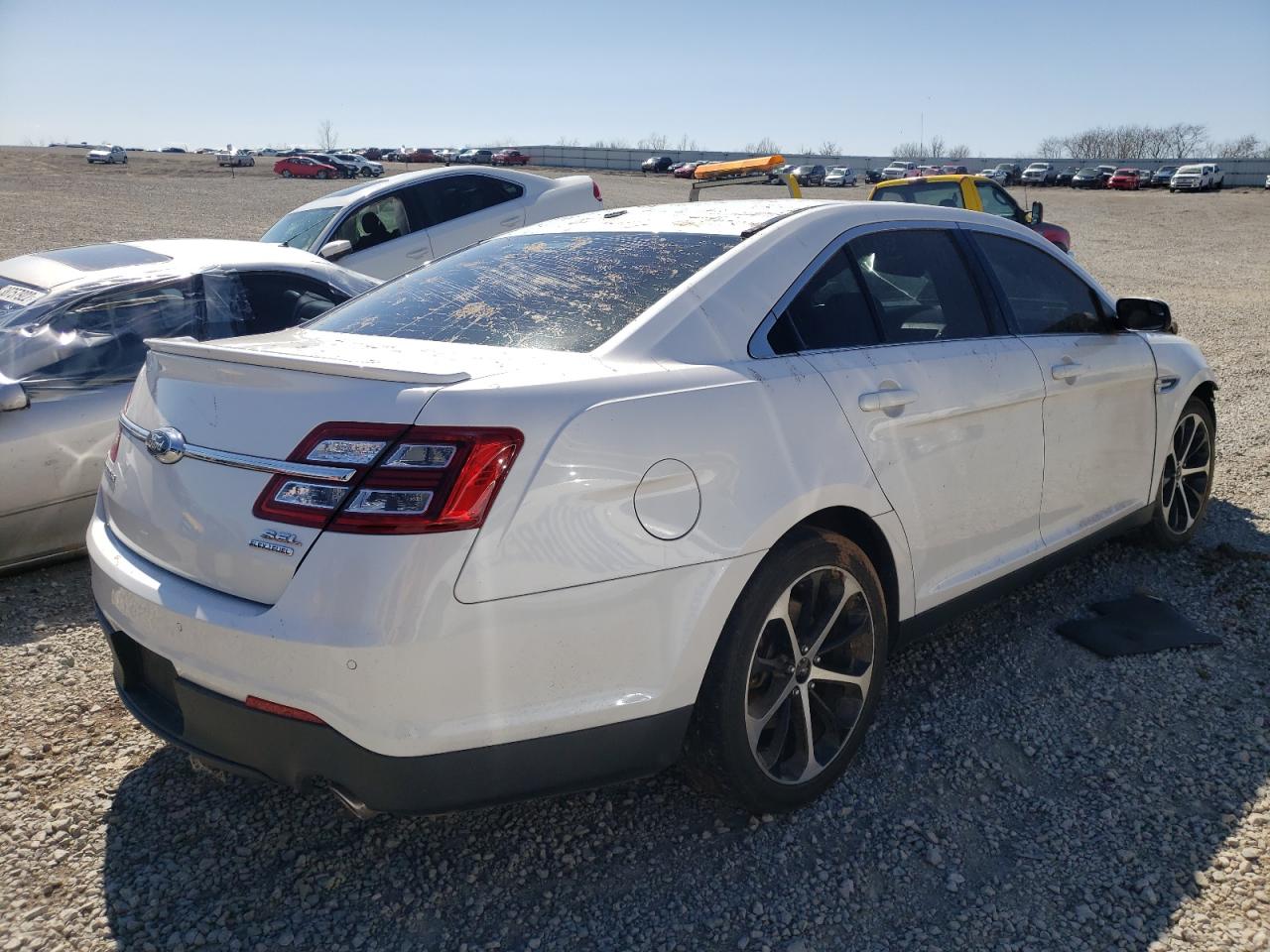 Photo 4 from auction – 2015 FORD TAURUS SEL with VIN 1FAHP2E83FG108434