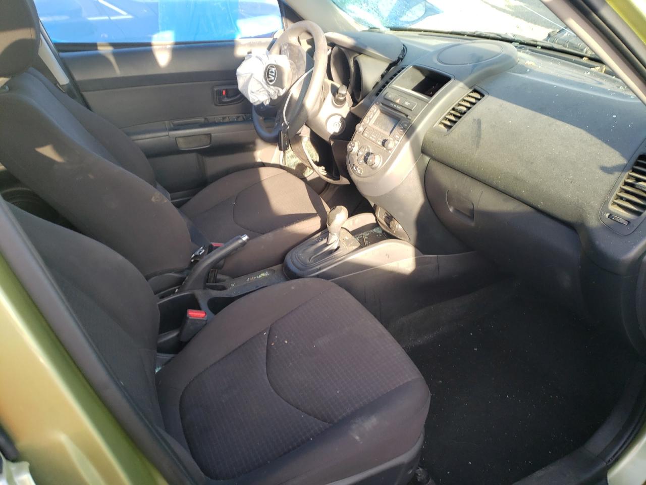 Photo 5 from auction – 2013 KIA SOUL with VIN KNDJT2A54D7494300