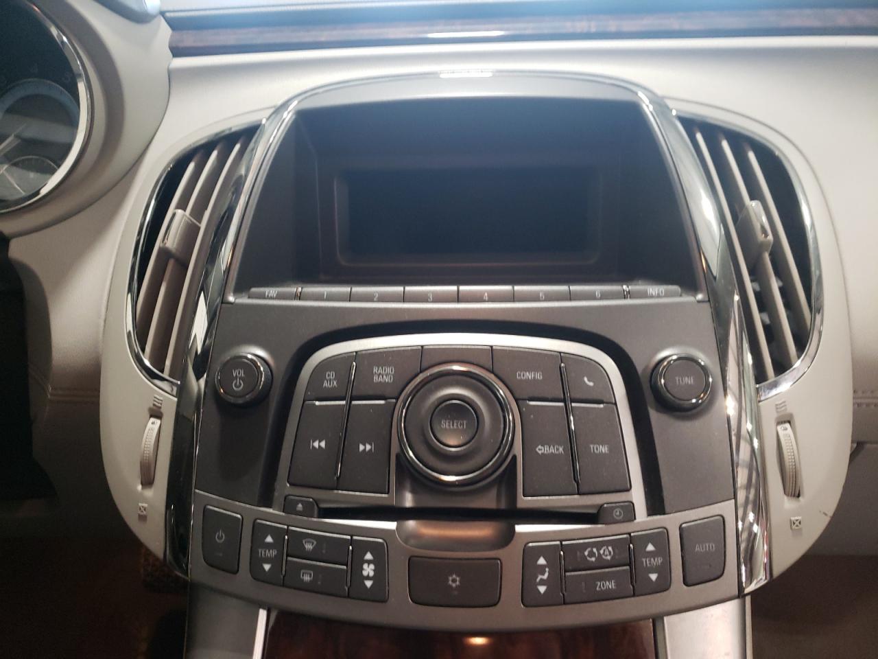 Photo 9 from auction – 2011 BUICK LACROSSE C with VIN 1G4GA5EC3BF177634