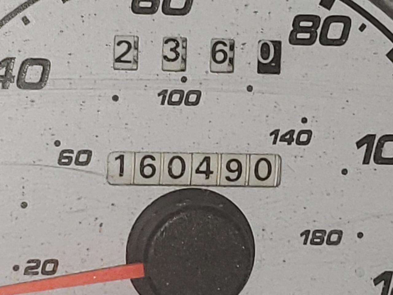 Photo 8 from auction – 2001 FORD EXPLORER S with VIN 1FMZU77E01UB59385