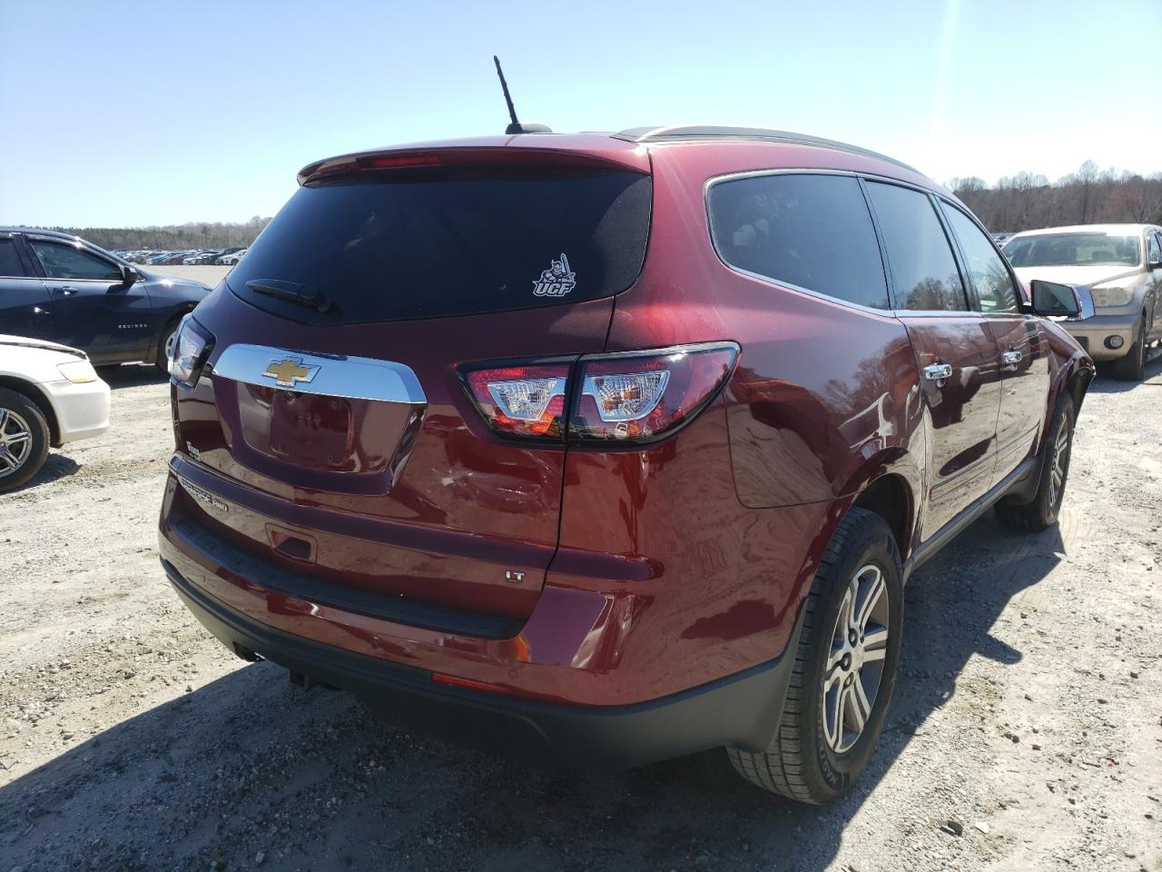 Photo 4 from auction – 2017 CHEVROLET TRAVERSE L with VIN 1GNKVHKD6HJ148336