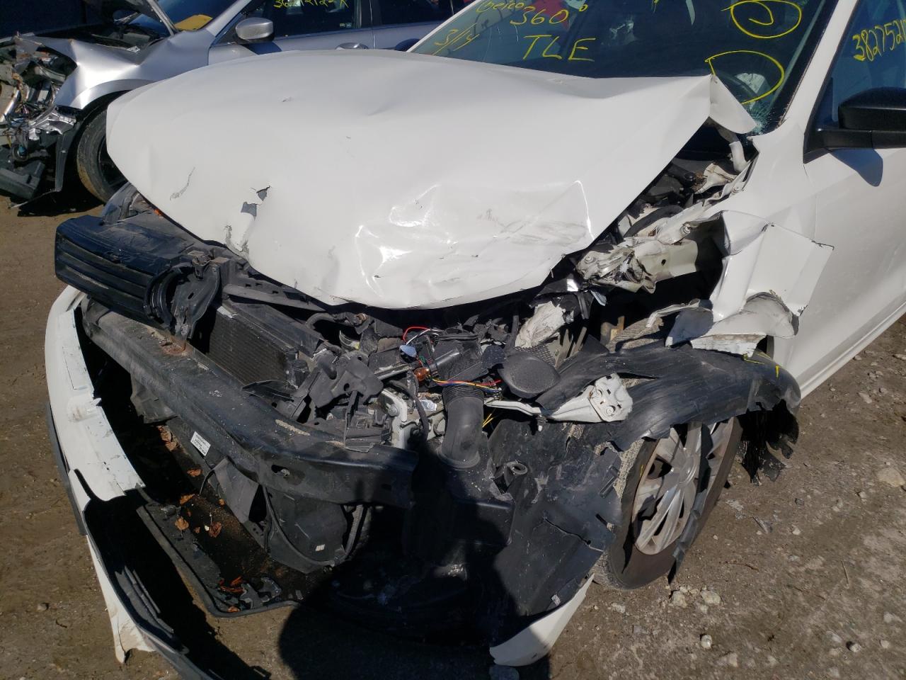 Photo 9 from auction – 2011 VOLKSWAGEN JETTA BASE with VIN 3VW2K7AJ1BM390879