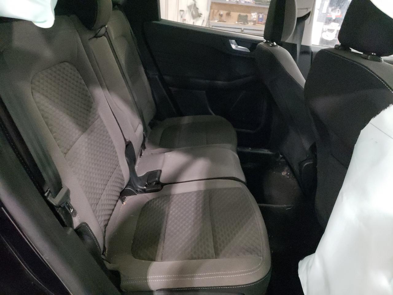 Photo 6 from auction – 2021 FORD ESCAPE SE with VIN 1FMCU9G69MUB07154