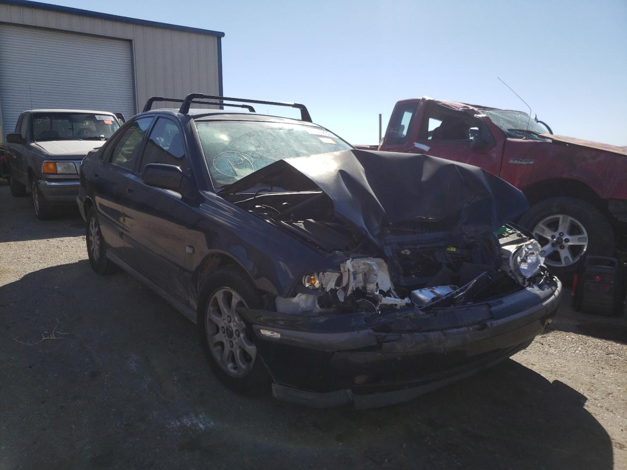 VOLVO S40 2000 with VIN YV1VS2558YF469677 - Photo from auction