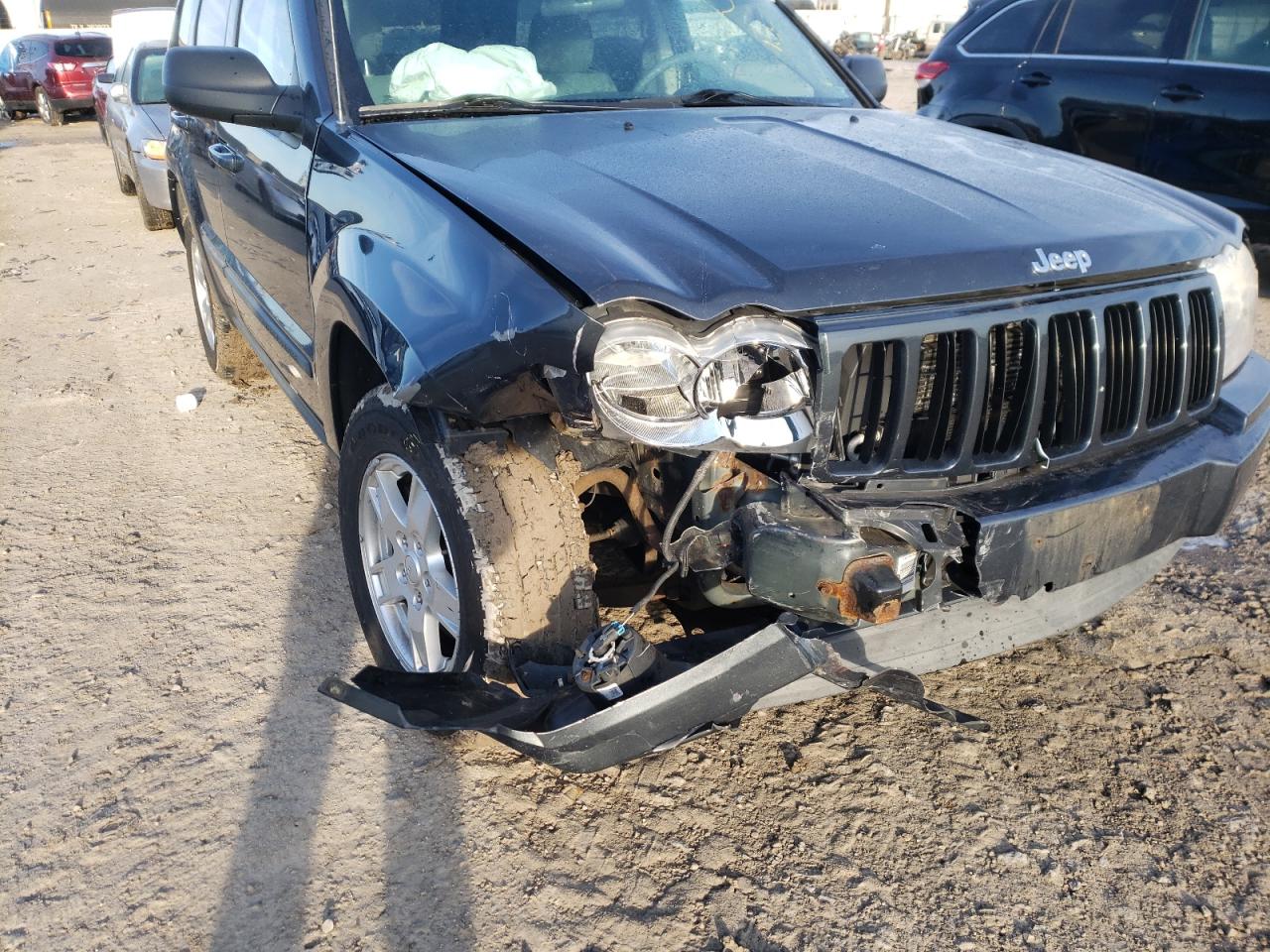 Photo 9 from auction – 2007 JEEP GRAND CHER with VIN 1J8GR48K17C663080