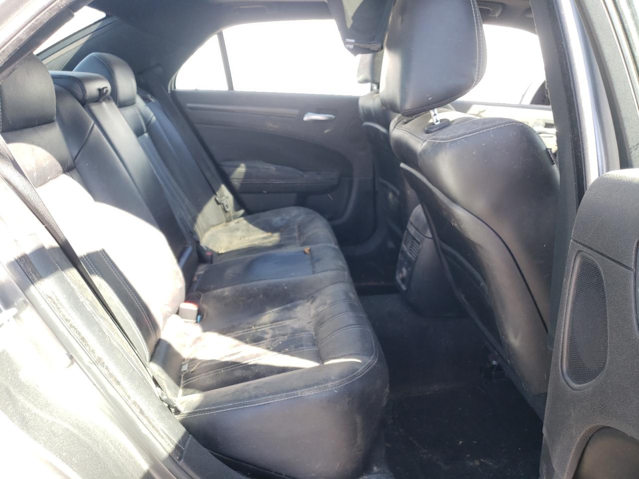 Photo 6 from auction – 2012 CHRYSLER 300 S with VIN 2C3CCAJT4CH137305