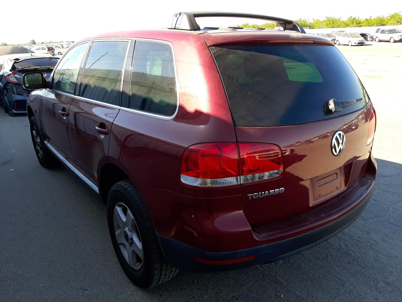 Photo 3 from auction – 2004 VOLKSWAGEN TOUAREG 3. with VIN WVGBC77L44D062956