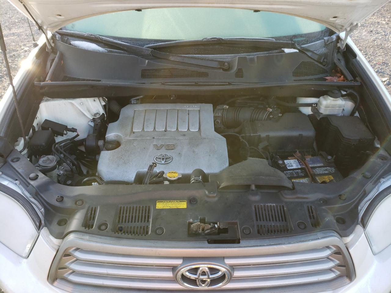 Photo 7 from auction – 2010 TOYOTA HIGHLANDER with VIN 5TDBK3EH0AS002350