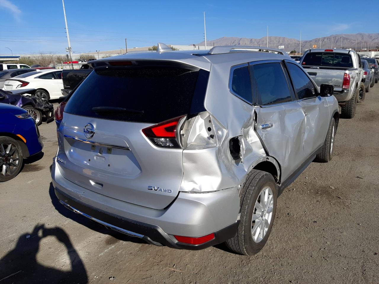 Photo 4 from auction – 2018 NISSAN ROGUE S with VIN KNMAT2MV4JP567124