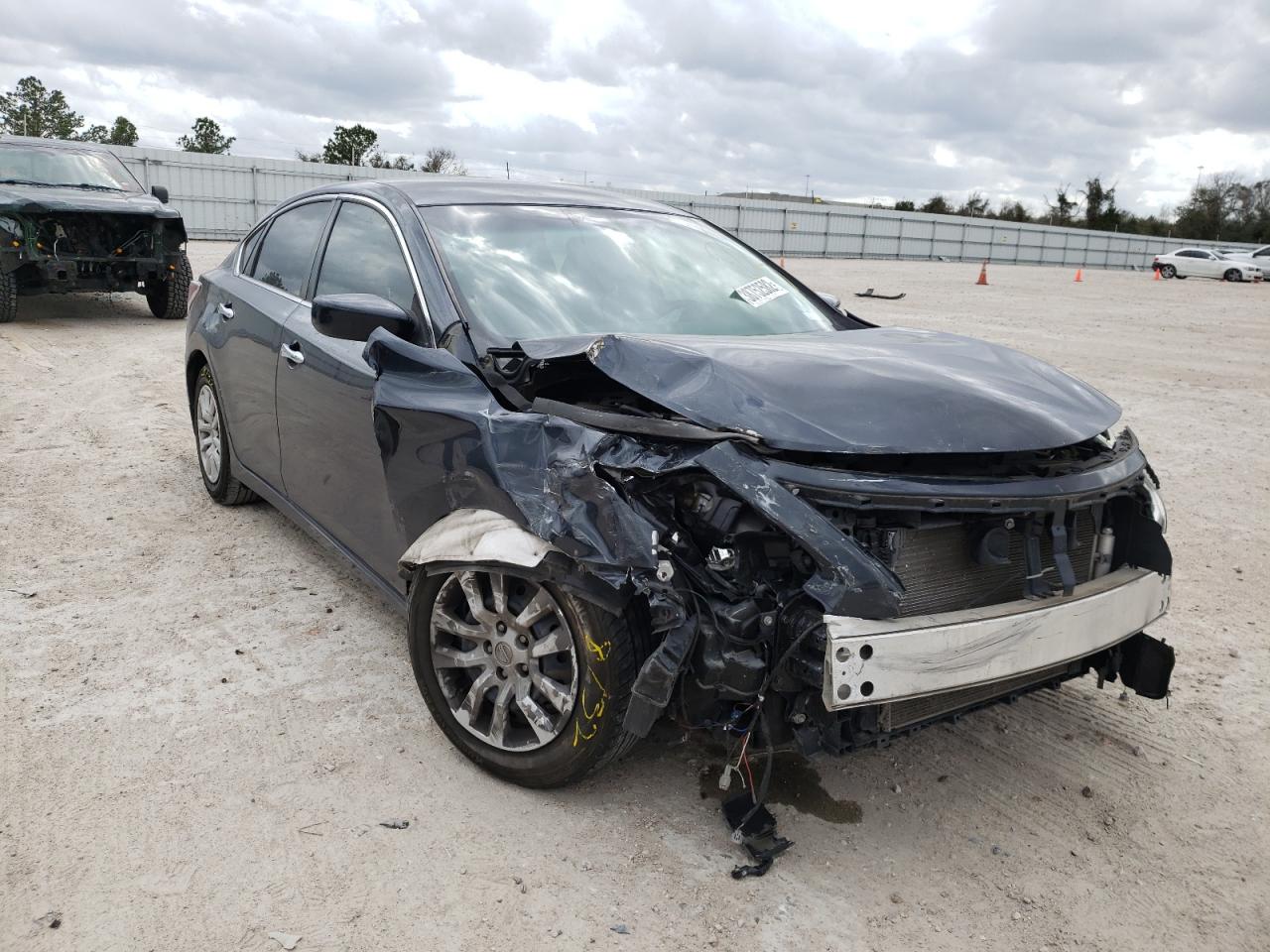Photo 1 from auction – 2015 NISSAN ALTIMA 2.5 with VIN 1N4AL3AP2FN383062