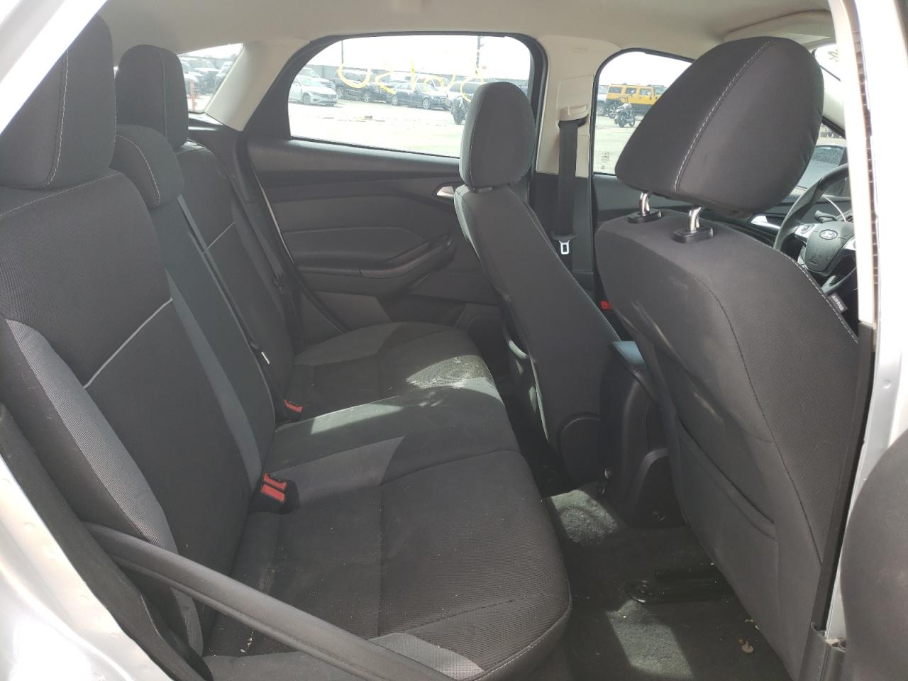 Photo 6 from auction – 2014 FORD FOCUS with VIN 1FADP3K22EL381858