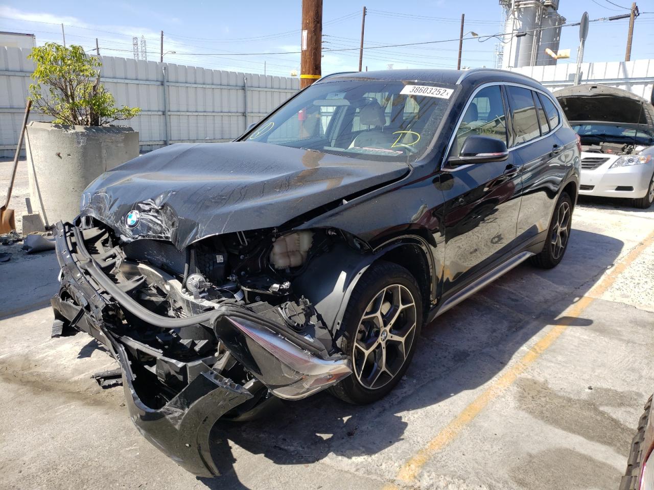 Photo 2 from auction – 2018 BMW X1 SDRIVE2 with VIN WBXHU7C31J5L09604