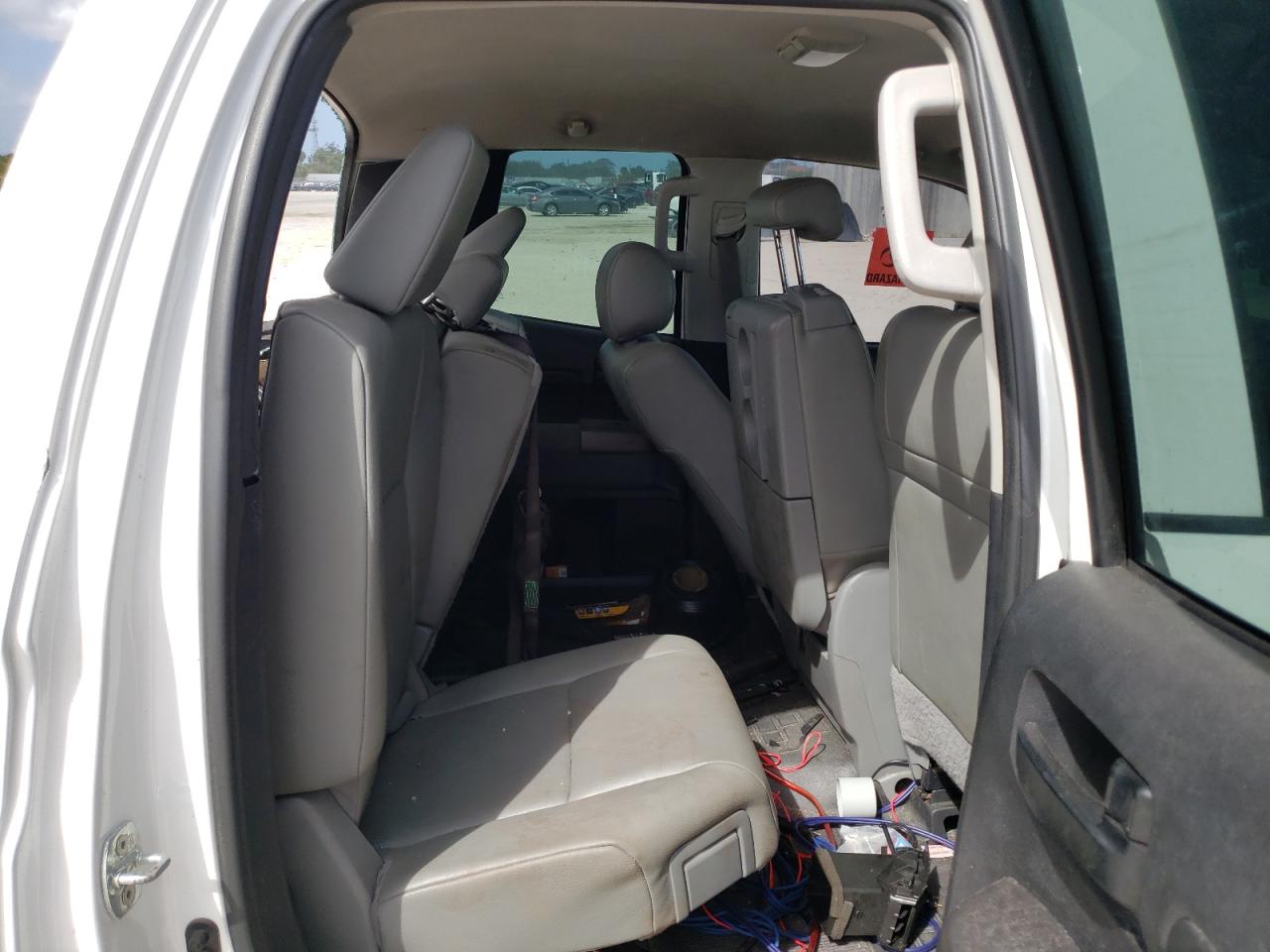 Photo 6 from auction – 2013 TOYOTA TUNDRA DOU with VIN 5TFTY5F19DX008002