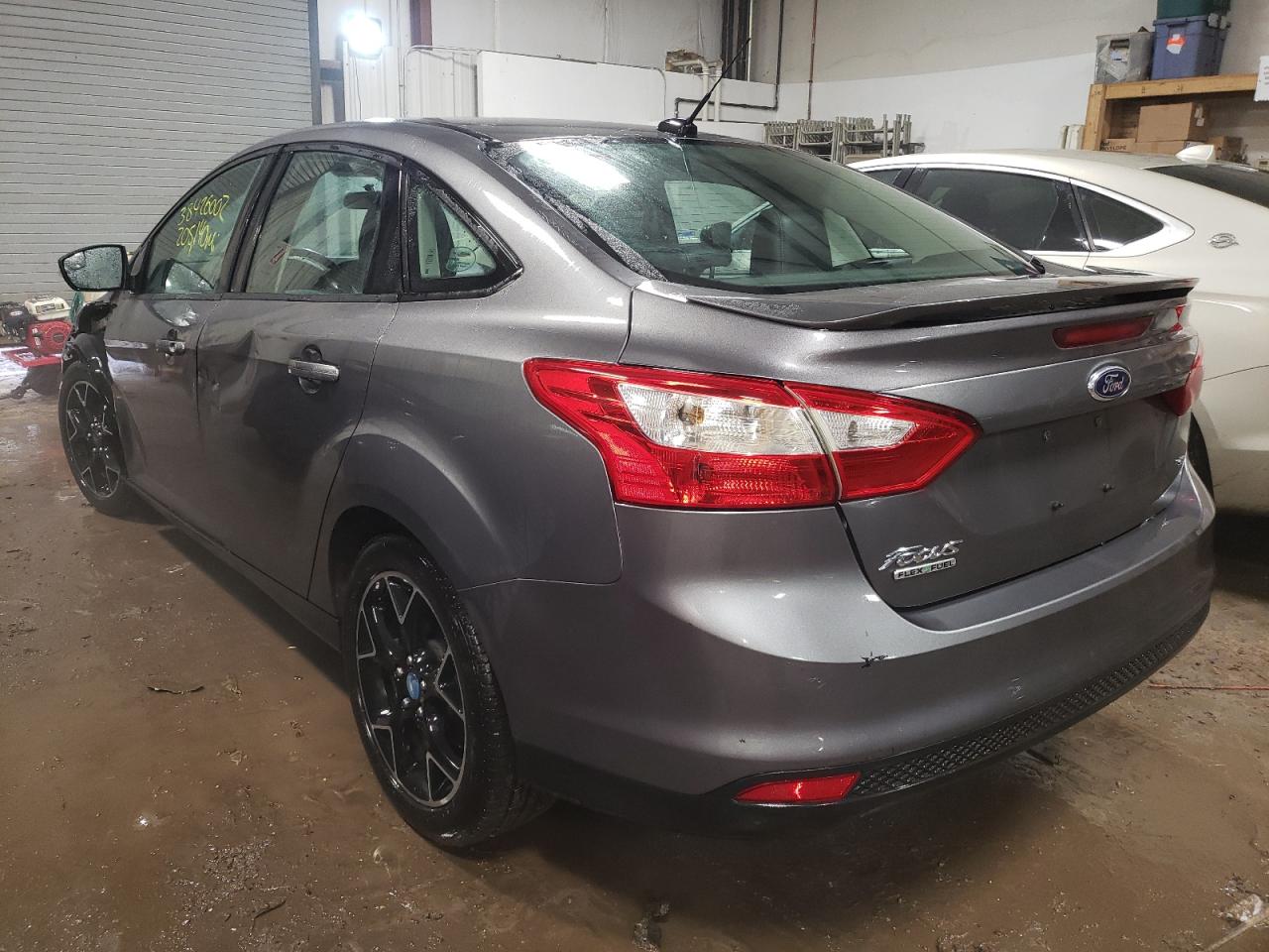 Foto 3 de la subasta – 2013 FORD FOCUS SE con VIN 1FADP3F23DL105245