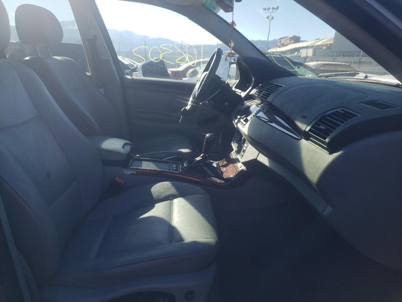 Photo 5 from auction – 2006 BMW X5 3.0I with VIN 5UXFA13596LY36805