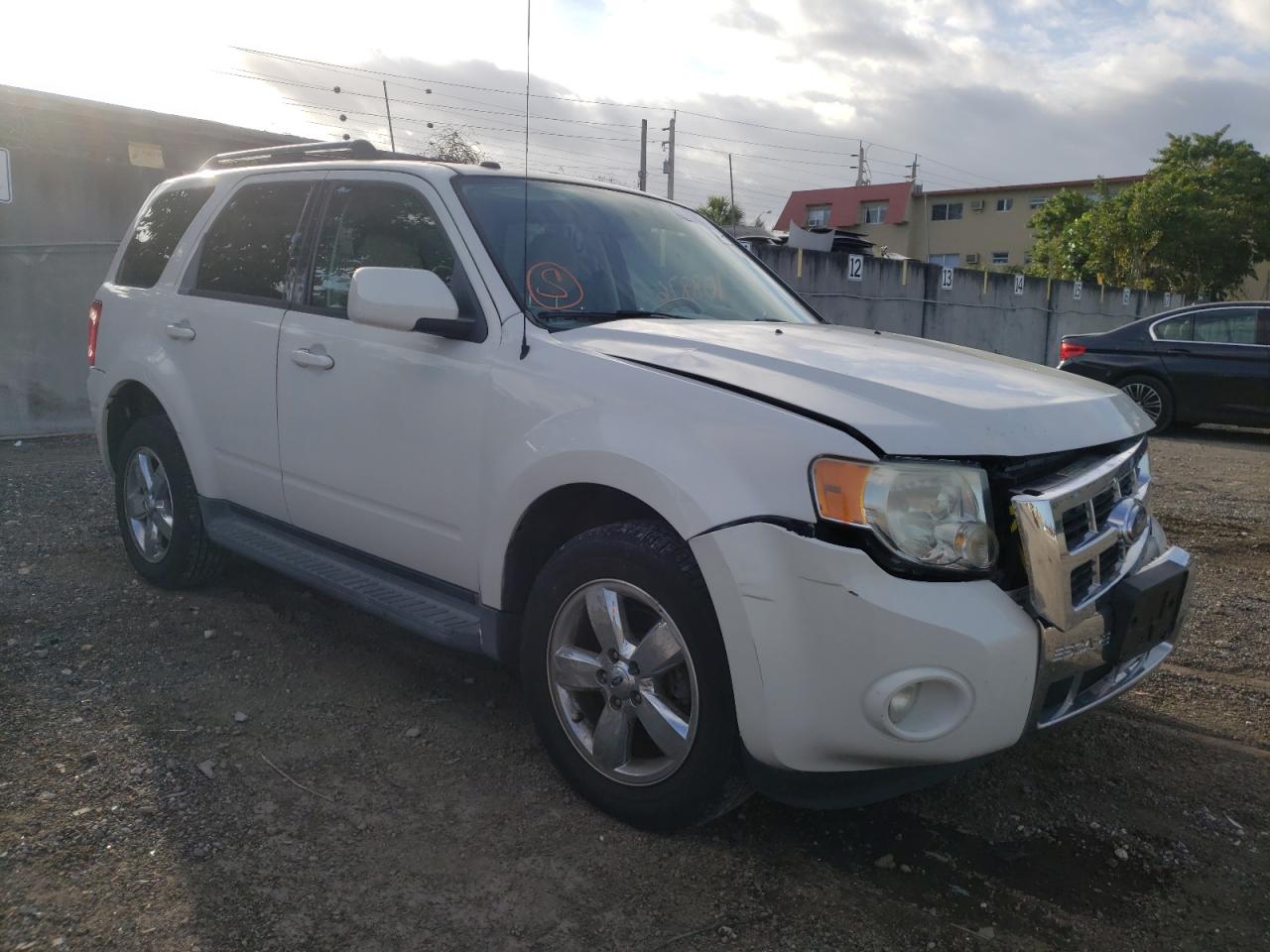 FORD ESCAPE LIM 2009 with VIN 1FMCU94G09KA57566 - Photo from auction