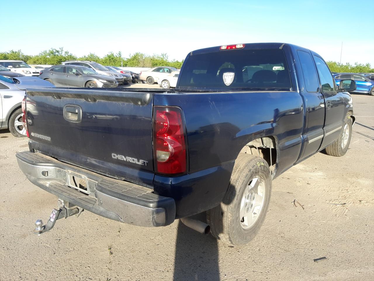 Photo 4 from auction – 2005 CHEVROLET SILVERADO with VIN 2GCEC19T851303488