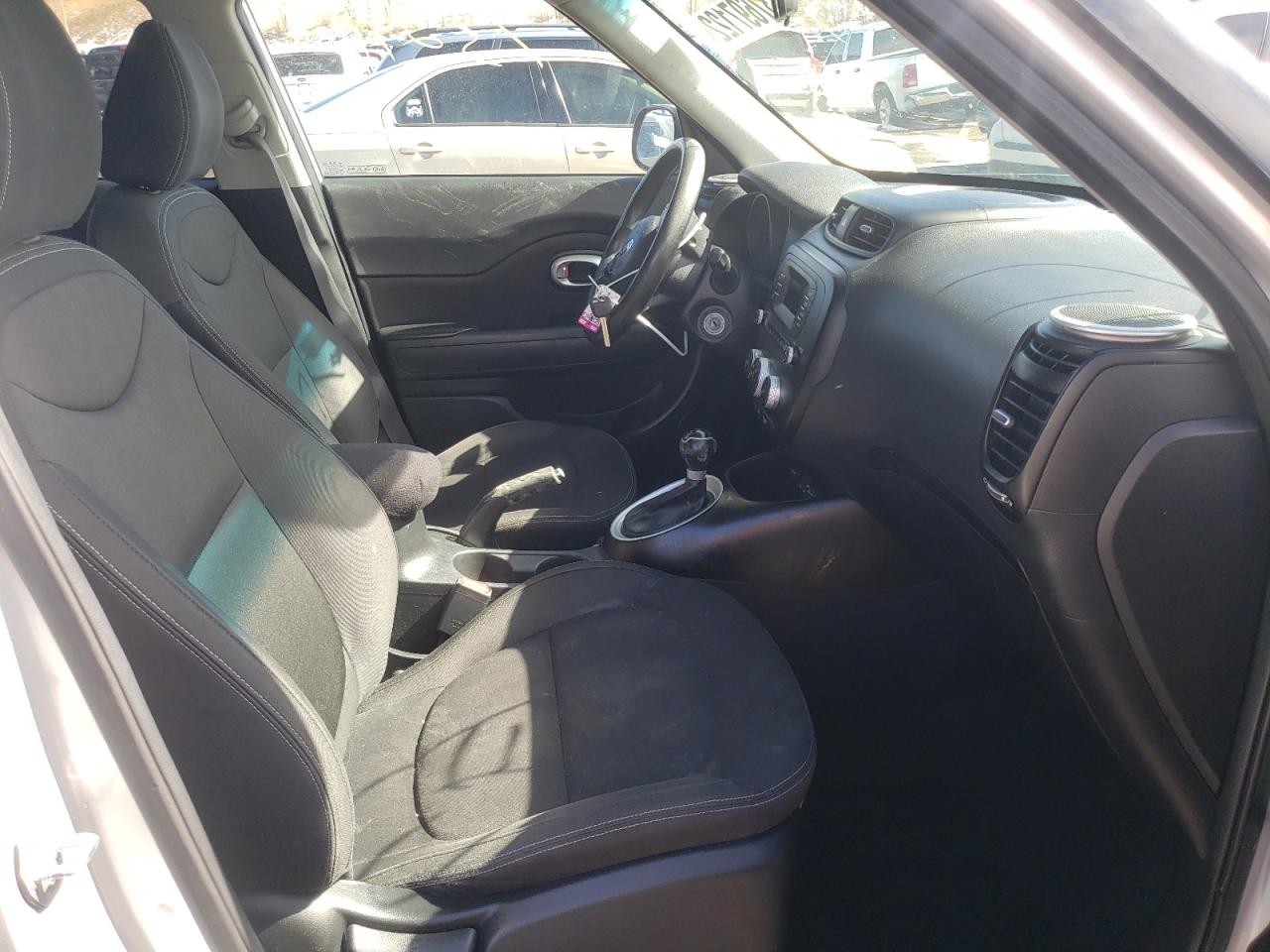 Photo 5 from auction – 2015 KIA SOUL with VIN KNDJN2A26F7809892