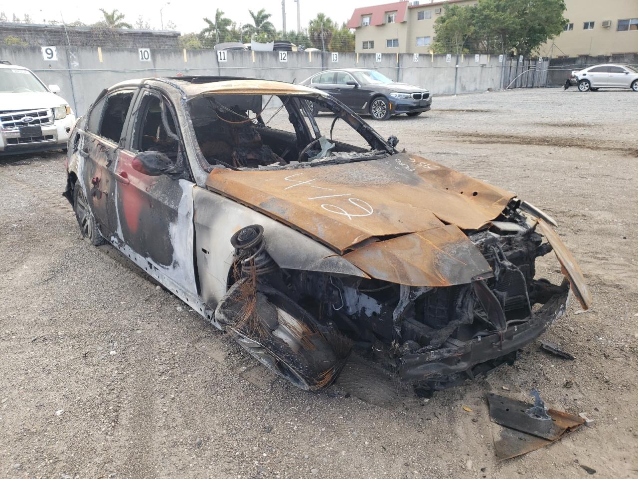 BMW 325 I 2006 with VIN WBAVB13526PT22956 - Photo from auction