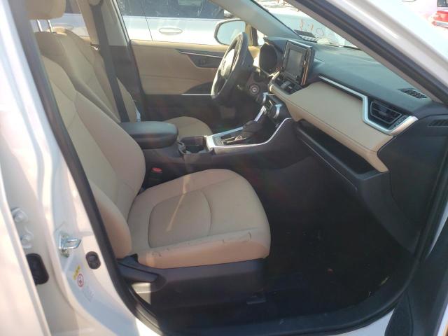 Photo 5 from auction – 2019 TOYOTA RAV4 LE with VIN JTMG1RFVXKD002207