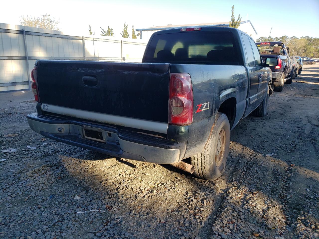 Photo 4 from auction – 2003 CHEVROLET SILVERADO with VIN 1GCEK19T53E343932