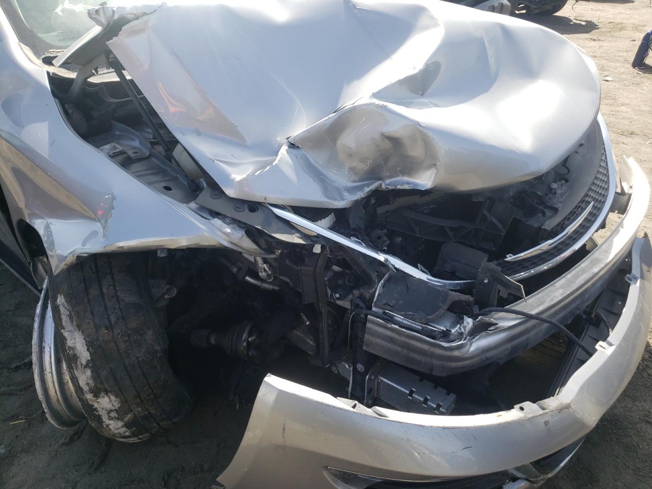 Photo 9 from auction – 2015 CHRYSLER 200 LIMITE with VIN 1C3CCCAB5FN748765