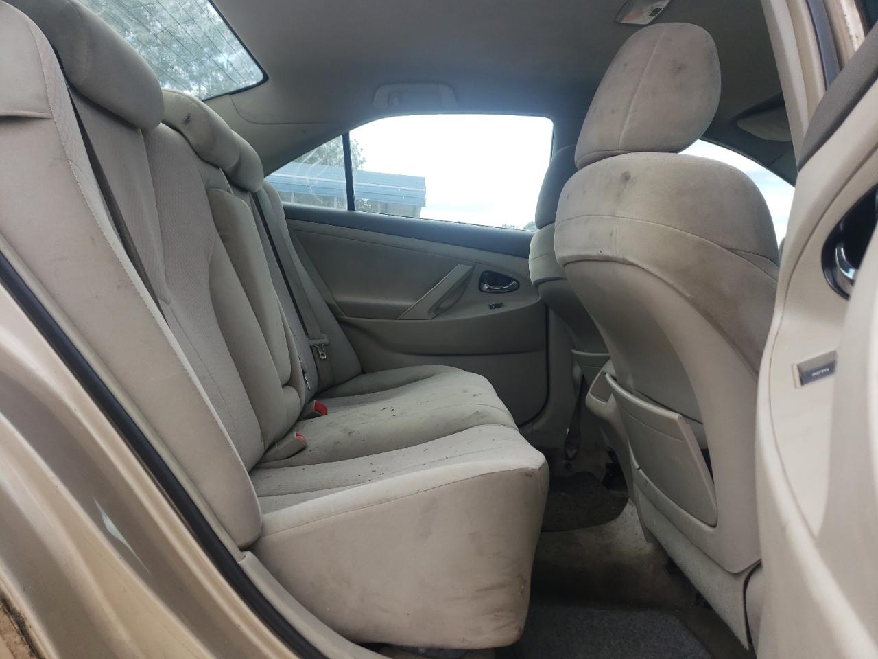 Photo 6 from auction – 2010 TOYOTA CAMRY BASE with VIN 4T1BF3EK9AU024645
