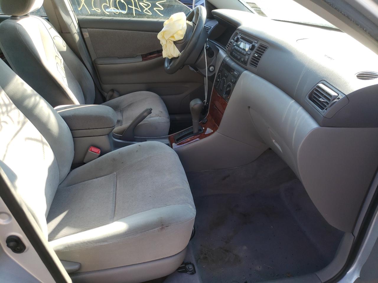 Photo 5 from auction – 2007 TOYOTA COROLLA CE with VIN JTDBR32E070101493